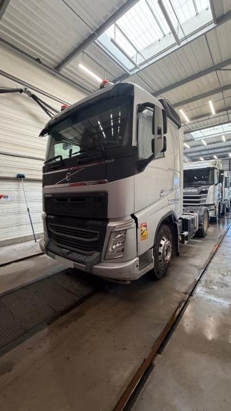 Volvo FH 500 - Tahač: obrázek 2 Volvo FH 500 - Tahač: obrázek 2