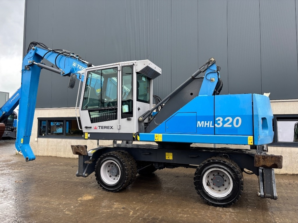 Fuchs MHL 320 D - Překládkové rypadlo: obrázek 4 Fuchs MHL 320 D - Překládkové rypadlo: obrázek 4