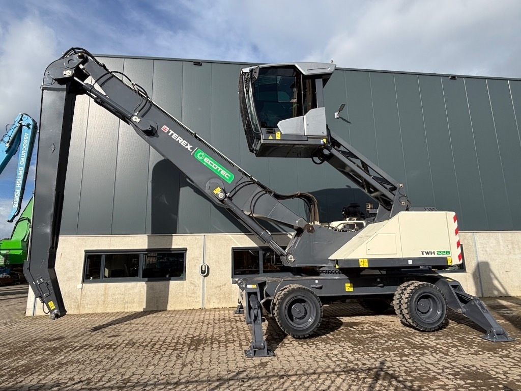 Fuchs MHL 340 F - MHL340 Terex Ecotec TWH228 - Překládkové rypadlo: obrázek 2 Fuchs MHL 340 F - MHL340 Terex Ecotec TWH228 - Překládkové rypadlo: obrázek 2