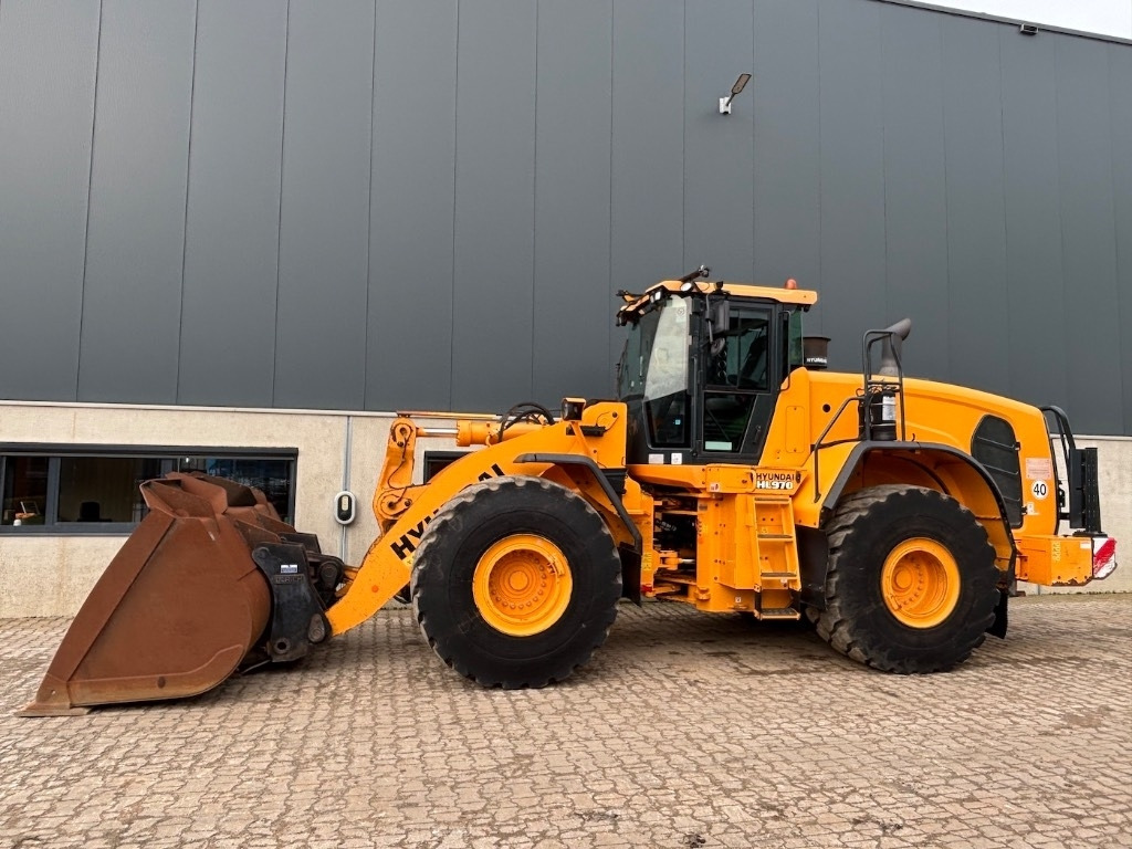 Hyundai HL 970 - HL970 - HL 975 - Kolový nakladač: obrázek 2 Hyundai HL 970 - HL970 - HL 975 - Kolový nakladač: obrázek 2
