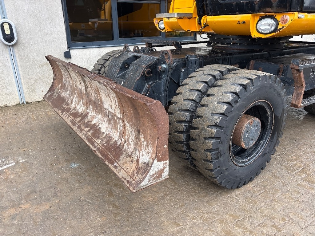 Kolesové rýpadlo JCB JS 145 W - 160 W: obrázek 24
