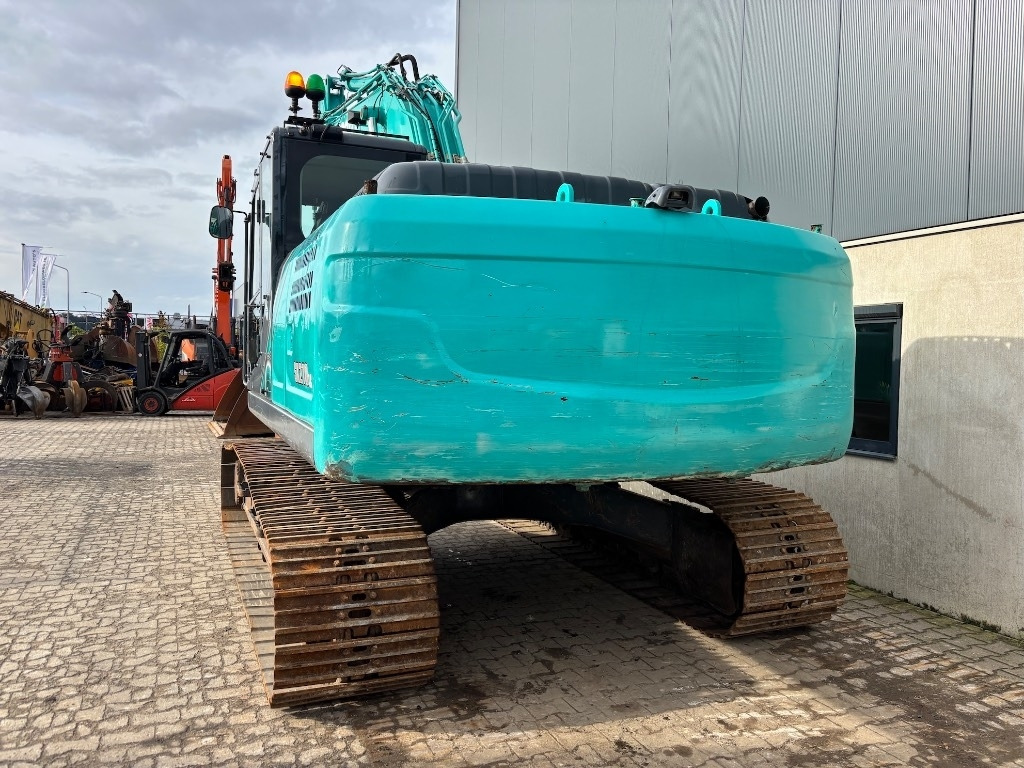 Kobelco SK 210 LC-10 - SK210 - SK 210  - Pásové rýpadlo: obrázek 4 Kobelco SK 210 LC-10 - SK210 - SK 210  - Pásové rýpadlo: obrázek 4