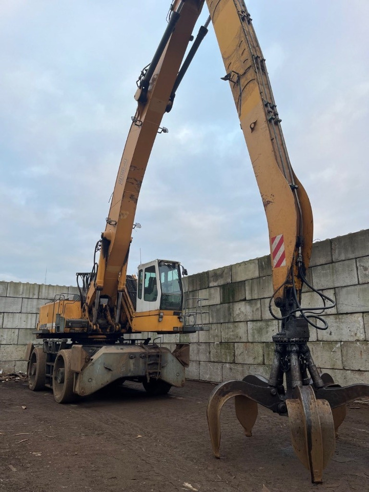 Liebherr A 954 B HD - 944 - Překládkové rypadlo: obrázek 1 Liebherr A 954 B HD - 944 - Překládkové rypadlo: obrázek 1