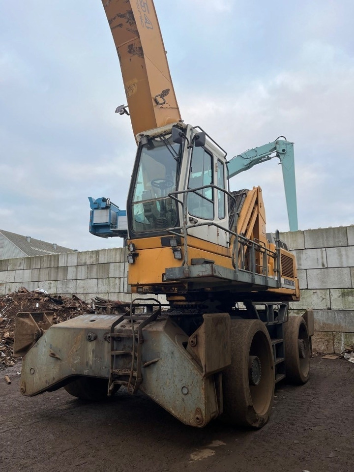 Liebherr A 954 B HD - 944 - Překládkové rypadlo: obrázek 2 Liebherr A 954 B HD - 944 - Překládkové rypadlo: obrázek 2
