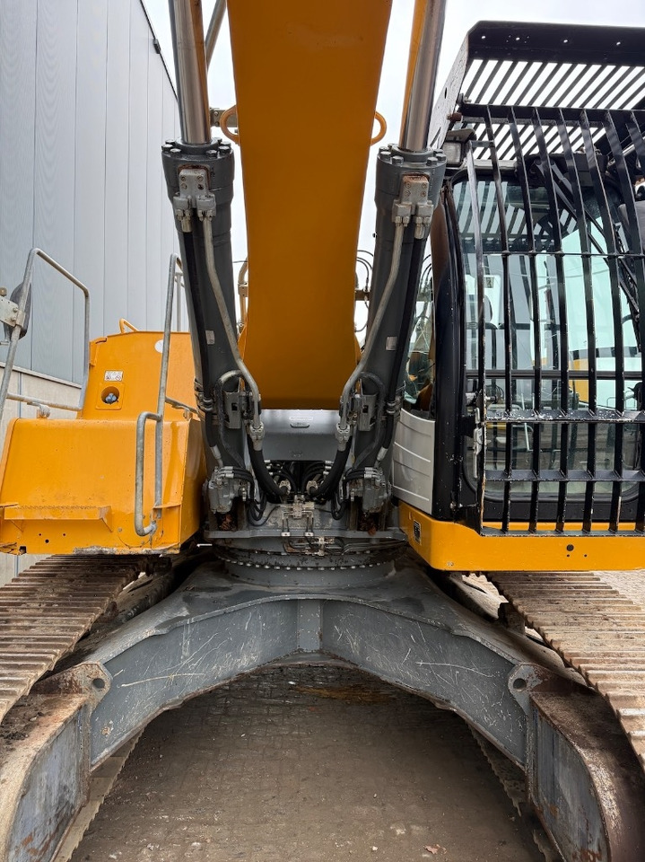 Liebherr R 946 LC - R946 - R946LC - R 938 - Pásové rýpadlo: obrázek 5 Liebherr R 946 LC - R946 - R946LC - R 938 - Pásové rýpadlo: obrázek 5