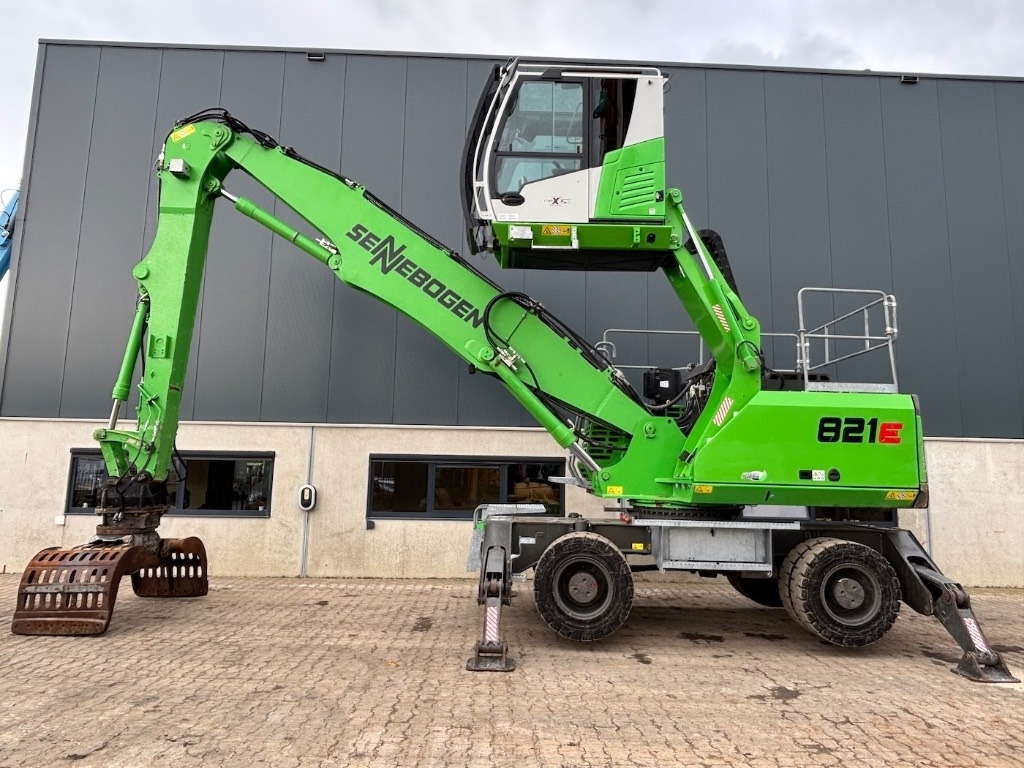 Sennebogen 821 M - 821 E - 821 ME - Překládkové rypadlo: obrázek 2 Sennebogen 821 M - 821 E - 821 ME - Překládkové rypadlo: obrázek 2