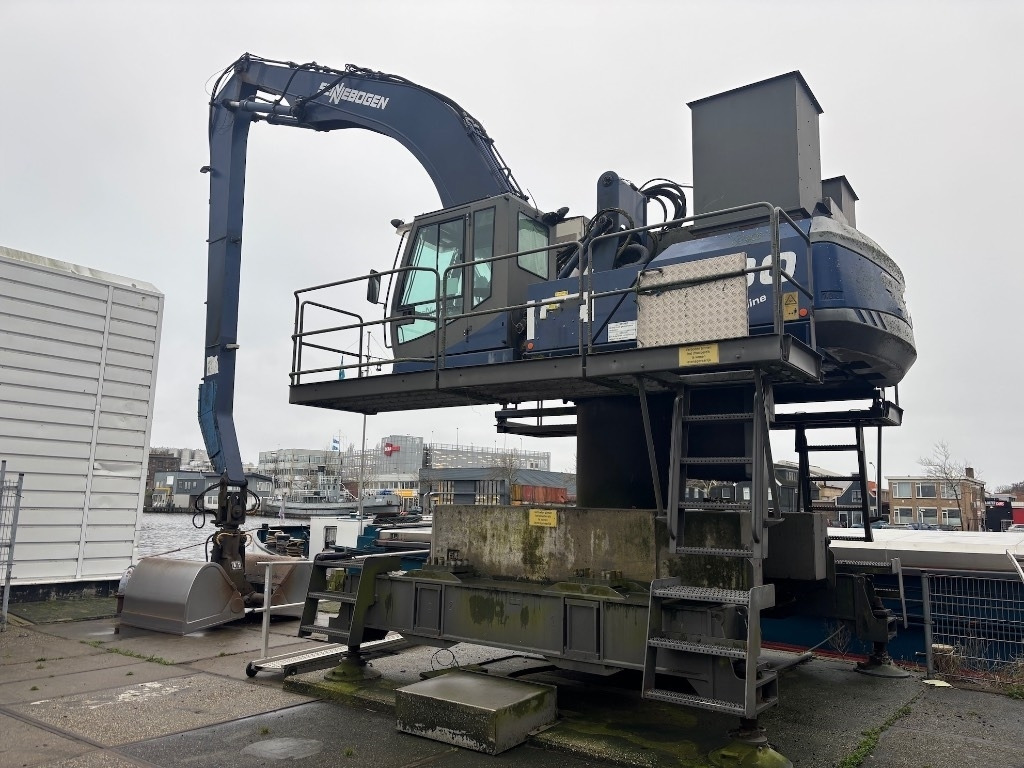 Sennebogen 830 Electric / 830A - Překládkové rypadlo: obrázek 1 Sennebogen 830 Electric / 830A - Překládkové rypadlo: obrázek 1