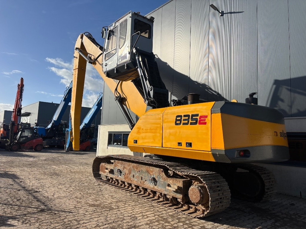 Sennebogen 835 R D - 835R - Překládkové rypadlo: obrázek 2 Sennebogen 835 R D - 835R - Překládkové rypadlo: obrázek 2