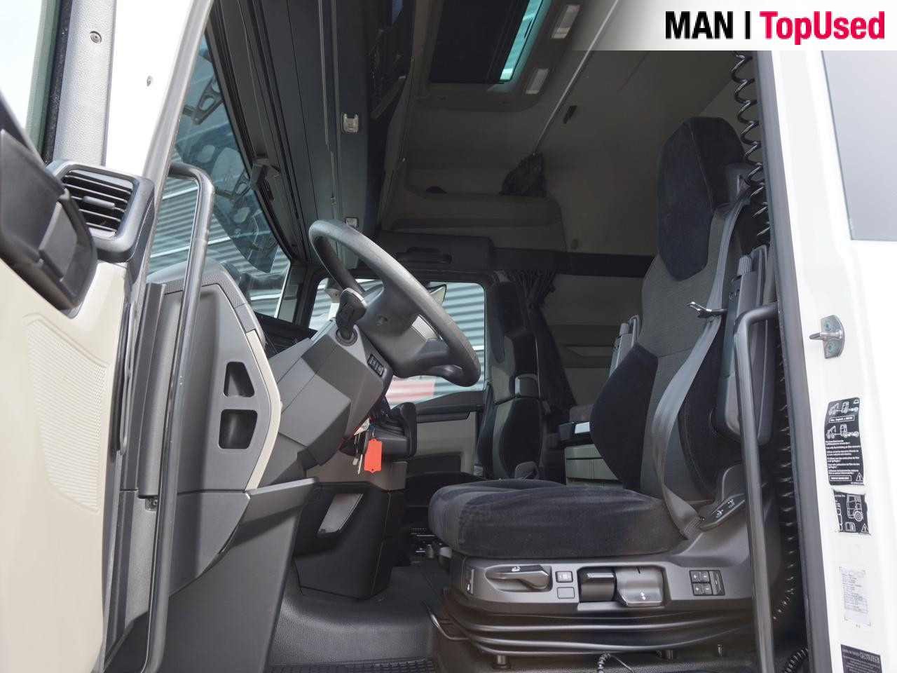 MAN TGX 18.510 4x2 LL SA - Tahač: obrázek 3 MAN TGX 18.510 4x2 LL SA - Tahač: obrázek 3