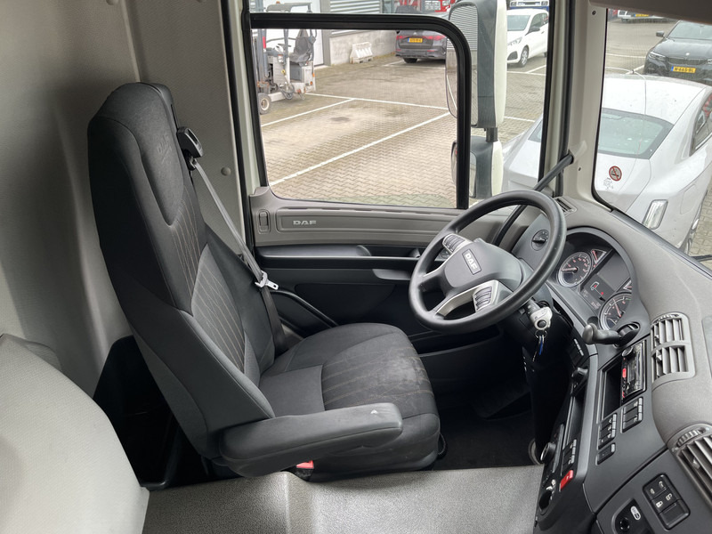 DAF CF 260 FA / Carrier Koeler - 30 gr / Chereau Frigobox / Laadklep 2000 kg - Chladírenský nákladní automobil: obrázek 3 DAF CF 260 FA / Carrier Koeler - 30 gr / Chereau Frigobox / Laadklep 2000 kg - Chladírenský nákladní automobil: obrázek 3