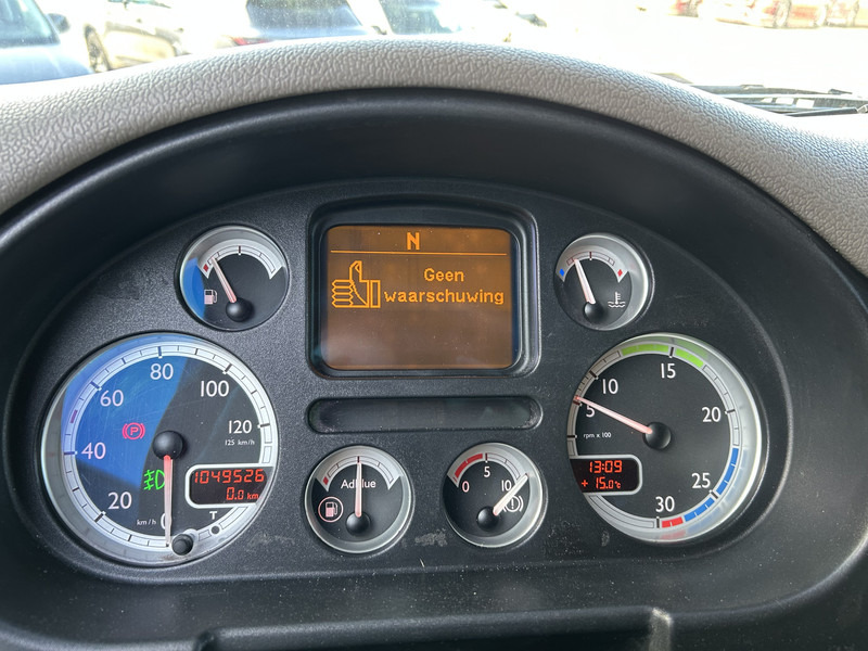 DAF CF 75 310 Euro 5 / Curtainside Box / Loadlift / Trailer Coupling - Plachtový nákladní auto: obrázek 4 DAF CF 75 310 Euro 5 / Curtainside Box / Loadlift / Trailer Coupling - Plachtový nákladní auto: obrázek 4