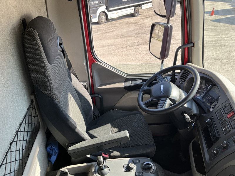 DAF LF 210 FA / 12 Ton / 354 dkm / Box / Laadklep / NL Truck - Skříňový nákladní auto: obrázek 3 DAF LF 210 FA / 12 Ton / 354 dkm / Box / Laadklep / NL Truck - Skříňový nákladní auto: obrázek 3