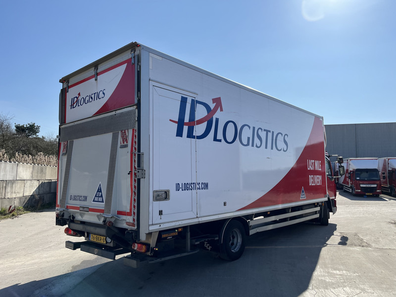 DAF LF 210 FA / 12 Ton / 354 dkm / Box / Laadklep / NL Truck - Skříňový nákladní auto: obrázek 2 DAF LF 210 FA / 12 Ton / 354 dkm / Box / Laadklep / NL Truck - Skříňový nákladní auto: obrázek 2