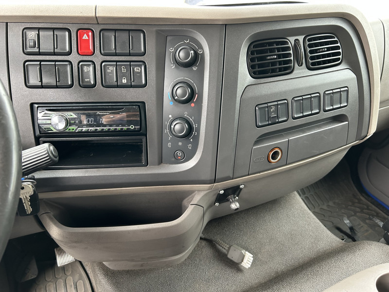 DAF LF 210 FA / 12 Ton / 454 dkm / Pritsch-Plane / LBW / NL Truck - Plachtový nákladní auto: obrázek 5 DAF LF 210 FA / 12 Ton / 454 dkm / Pritsch-Plane / LBW / NL Truck - Plachtový nákladní auto: obrázek 5