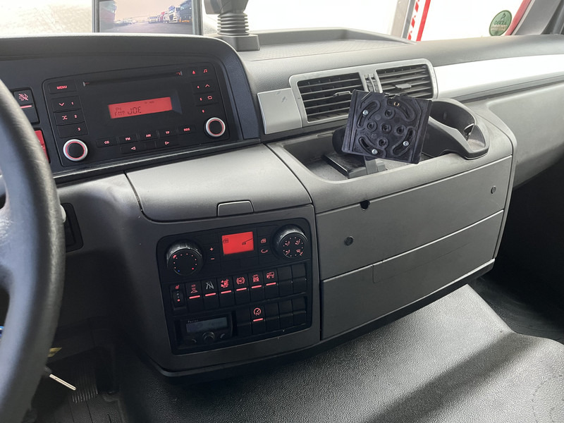 MAN TGM 18.250 Euro 6 / 18 Ton / 639 dkm / Box / Loadlift / APK TUV 12-25 - Skříňový nákladní auto: obrázek 5 MAN TGM 18.250 Euro 6 / 18 Ton / 639 dkm / Box / Loadlift / APK TUV 12-25 - Skříňový nákladní auto: obrázek 5