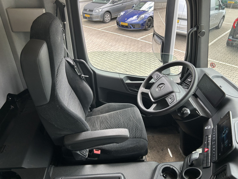 Mercedes-Benz Actros 2124 / Carrier Supra 850 -30 gr / Koeler / Laadklep / APK 03-26 - Chladírenský nákladní automobil: obrázek 3 Mercedes-Benz Actros 2124 / Carrier Supra 850 -30 gr / Koeler / Laadklep / APK 03-26 - Chladírenský nákladní automobil: obrázek 3