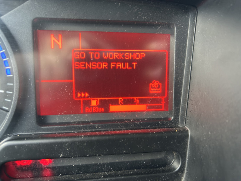 Renault D 210 Euro 6 C / 12 Ton / 293 dkm / Box / Loadlift / APK TUV 09-26 - Skříňový nákladní auto: obrázek 5 Renault D 210 Euro 6 C / 12 Ton / 293 dkm / Box / Loadlift / APK TUV 09-26 - Skříňový nákladní auto: obrázek 5