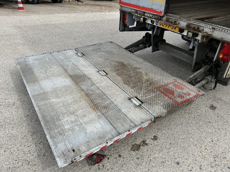 Renders ROC 12.10 City / Curtainside / Loadlift 2000 kg / NL Trailer - Plachtový návěs: obrázek 5 Renders ROC 12.10 City / Curtainside / Loadlift 2000 kg / NL Trailer - Plachtový návěs: obrázek 5
