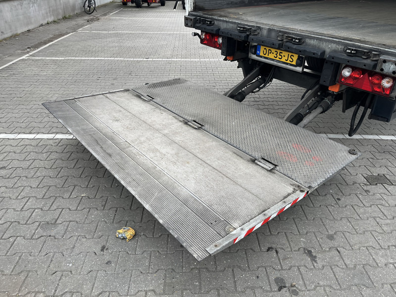 Schmitz Cargobull SCB S2 / Box Trailer / 2 axle / Loadlift / APK TUV 04-26 - Skříňový návěs: obrázek 5 Schmitz Cargobull SCB S2 / Box Trailer / 2 axle / Loadlift / APK TUV 04-26 - Skříňový návěs: obrázek 5