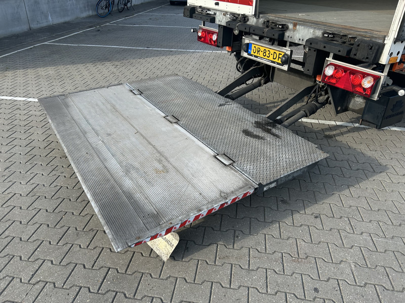 Schmitz Cargobull SCB S3B / Box / Loadlift / 2x Liftas / APK 03-26 - Skříňový návěs: obrázek 5 Schmitz Cargobull SCB S3B / Box / Loadlift / 2x Liftas / APK 03-26 - Skříňový návěs: obrázek 5