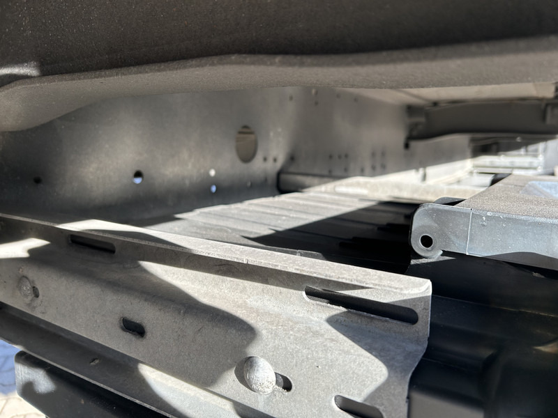 Skříňový návěs Schmitz Cargobull SCB S3B / Box / Loadlift -> Not Working / APK TUV 06-26: obrázek 16 Skříňový návěs Schmitz Cargobull SCB S3B / Box / Loadlift -> Not Working / APK TUV 06-26: obrázek 16