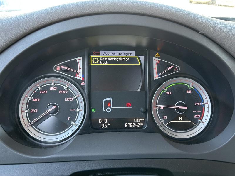 DAF CF 410 FT Space Cab / 678 dkm / Smart Tacho V2 / APK TUV 11-25 - Tahač: obrázek 4 DAF CF 410 FT Space Cab / 678 dkm / Smart Tacho V2 / APK TUV 11-25 - Tahač: obrázek 4