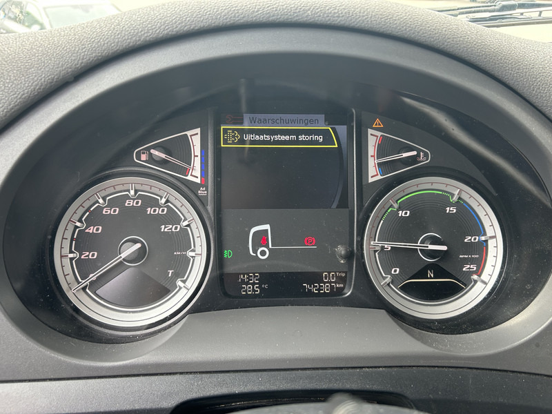 DAF CF 410 FT Space Cab / 742 dkm / 2 Tanks / NL Truck - Tahač: obrázek 4 DAF CF 410 FT Space Cab / 742 dkm / 2 Tanks / NL Truck - Tahač: obrázek 4