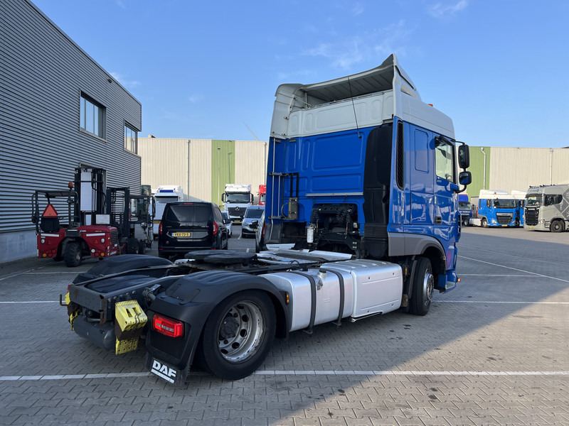 DAF XF 440 FT SC / Mega - Low Deck / 2 Tanks / Stand Klima / New Tacho V2 - Tahač: obrázek 2 DAF XF 440 FT SC / Mega - Low Deck / 2 Tanks / Stand Klima / New Tacho V2 - Tahač: obrázek 2