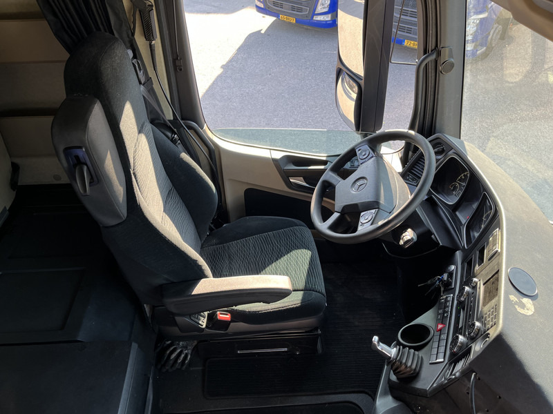 Mercedes-Benz Actros 1842 StreamSpace / 903 dkm / 2 Tanks / NL Truck - Tahač: obrázek 3 Mercedes-Benz Actros 1842 StreamSpace / 903 dkm / 2 Tanks / NL Truck - Tahač: obrázek 3