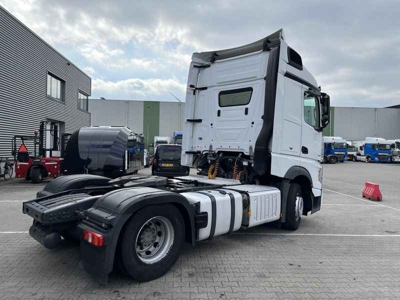 Mercedes-Benz Actros 1842 Streamspace / 724 dkm / 2 Tanks / Stand Airco / NL Truck - Tahač: obrázek 2 Mercedes-Benz Actros 1842 Streamspace / 724 dkm / 2 Tanks / Stand Airco / NL Truck - Tahač: obrázek 2