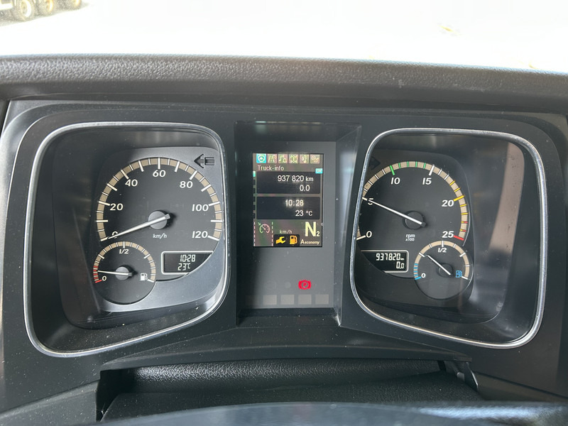 Mercedes-Benz Actros 1842 Streamspace / 937 dkm / 2 Tanks / NL Truck - Tahač: obrázek 4 Mercedes-Benz Actros 1842 Streamspace / 937 dkm / 2 Tanks / NL Truck - Tahač: obrázek 4