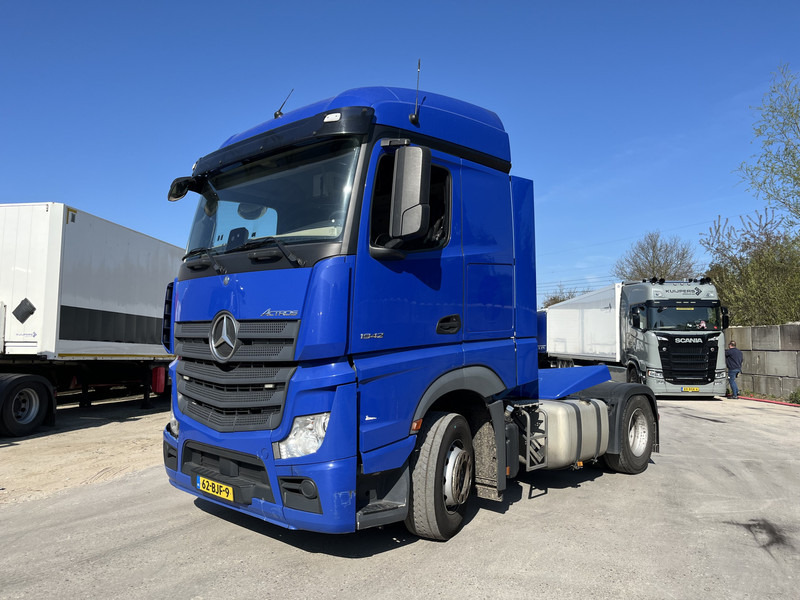 Tahač Mercedes-Benz Actros 1842 Streamspace / 945 dkm / 2 Tanks / NL Truck / 15x in stock: obrázek 20