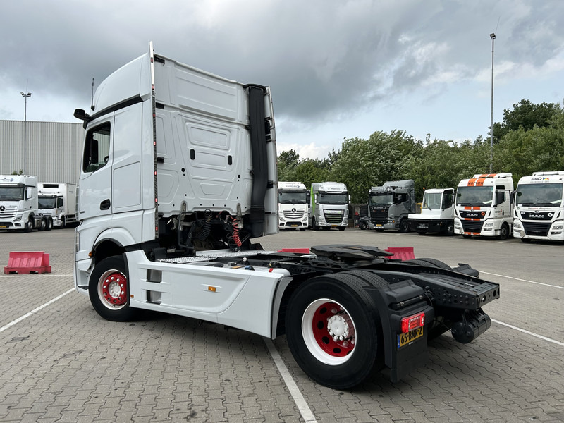 Tahač Mercedes-Benz Actros 1845 Gigaspace / 549 dkm / 2 Tanks / Stand Airco / New Tacho V2: obrázek 19