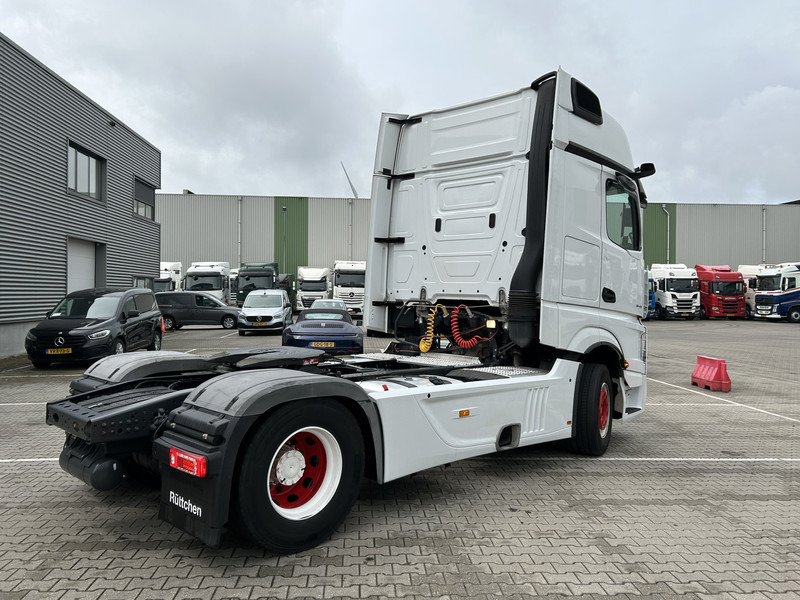 Mercedes-Benz Actros 1845 Gigaspace / 616 dkm / 2 Tanks / Stand Airco / New Tacho V2 - Tahač: obrázek 2 Mercedes-Benz Actros 1845 Gigaspace / 616 dkm / 2 Tanks / Stand Airco / New Tacho V2 - Tahač: obrázek 2
