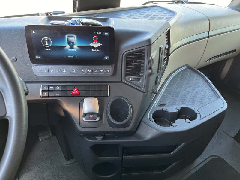 Mercedes-Benz Actros 2645 Bigspace / 341 dkm / 6x2 / Mirror Cam / APK 05-25 - Tahač: obrázek 5 Mercedes-Benz Actros 2645 Bigspace / 341 dkm / 6x2 / Mirror Cam / APK 05-25 - Tahač: obrázek 5
