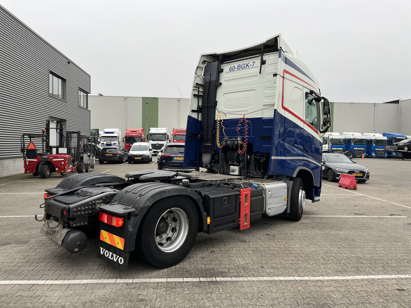 Volvo FH 420 Globetrotter / Dynamic Steering / New Tacho V2 / VEB+ / APK TUV 10-25 - Tahač: obrázek 2 Volvo FH 420 Globetrotter / Dynamic Steering / New Tacho V2 / VEB+ / APK TUV 10-25 - Tahač: obrázek 2