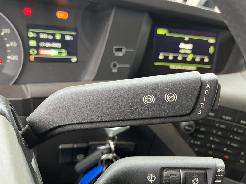 Volvo FH 420 Globetrotter / Dynamic Steering / New Tacho V2 / VEB+ / APK TUV 10-25 - Tahač: obrázek 5 Volvo FH 420 Globetrotter / Dynamic Steering / New Tacho V2 / VEB+ / APK TUV 10-25 - Tahač: obrázek 5