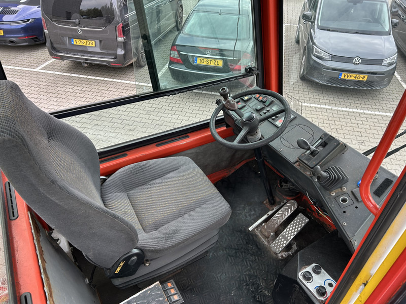 Terberg YT 180 / BDF Umsetzer / Wechselhubwagen / Terminal Truck / Mercedes Motor - Kontejnérový podvozek/ Výměnná nástavba: obrázek 3 Terberg YT 180 / BDF Umsetzer / Wechselhubwagen / Terminal Truck / Mercedes Motor - Kontejnérový podvozek/ Výměnná nástavba: obrázek 3