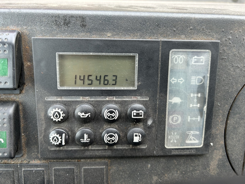 Terberg YT 180 / BDF Umsetzer / Wechselhubwagen / Terminal Truck / Mercedes Motor - Kontejnérový podvozek/ Výměnná nástavba: obrázek 4 Terberg YT 180 / BDF Umsetzer / Wechselhubwagen / Terminal Truck / Mercedes Motor - Kontejnérový podvozek/ Výměnná nástavba: obrázek 4