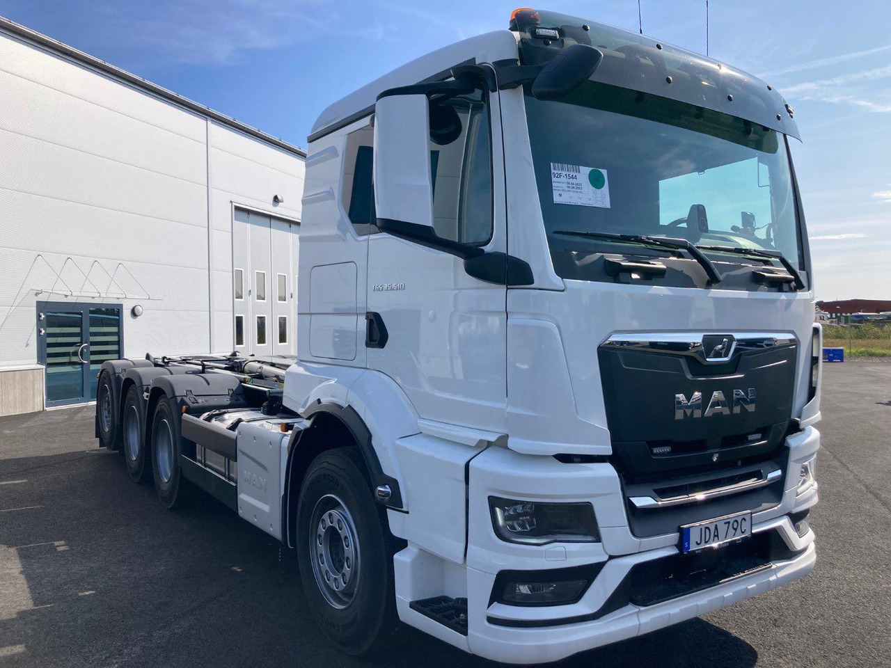 TGS 35.510 8×4-4 JOAB Lastväxlare - Hákový nosič kontejnerů: obrázek 2 TGS 35.510 8×4-4 JOAB Lastväxlare - Hákový nosič kontejnerů: obrázek 2