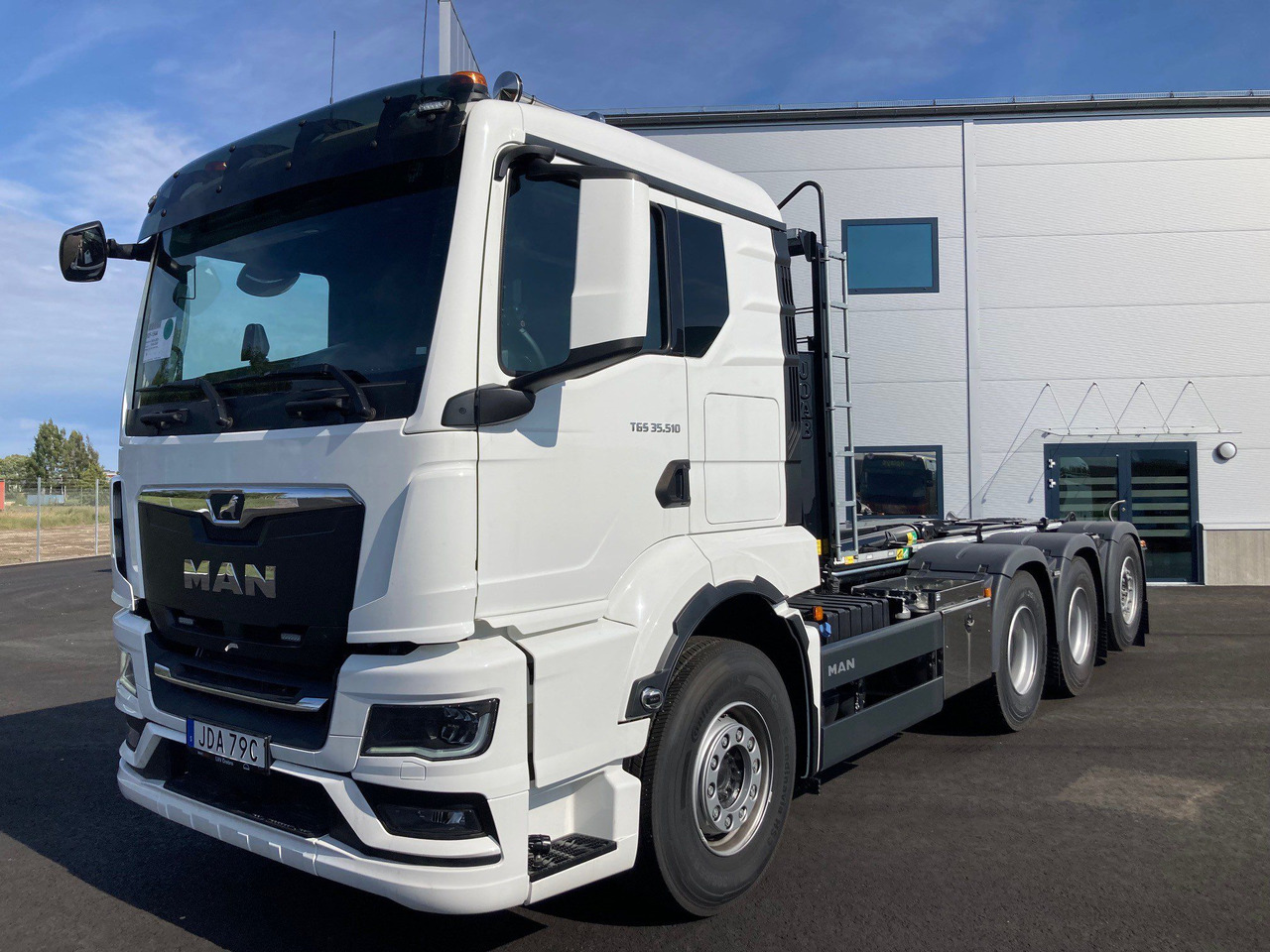 TGS 35.510 8×4-4 JOAB Lastväxlare - Hákový nosič kontejnerů: obrázek 1 TGS 35.510 8×4-4 JOAB Lastväxlare - Hákový nosič kontejnerů: obrázek 1