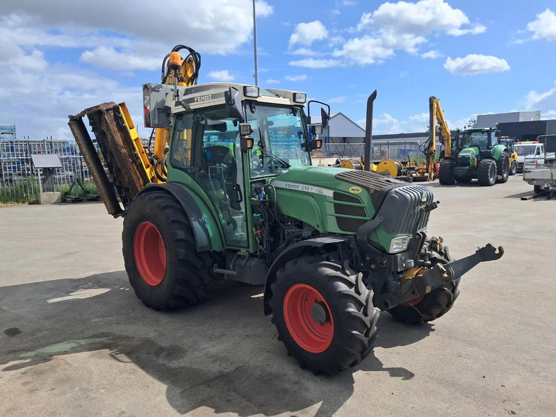 Fendt 210 P VARIO 210 P VARIO - Traktor: obrázek 3 Fendt 210 P VARIO 210 P VARIO - Traktor: obrázek 3