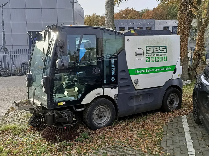 Mathieu MC210 Azura MC210 - Zametací vůz: obrázek 3 Mathieu MC210 Azura MC210 - Zametací vůz: obrázek 3