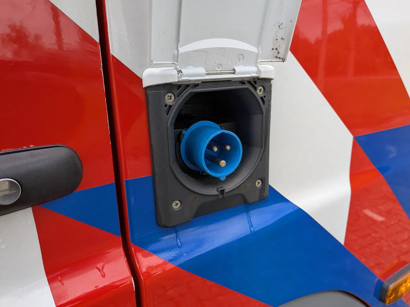 Mercedes-Benz NG 1626 V8 - Hasičský vůz: obrázek 5 Mercedes-Benz NG 1626 V8 - Hasičský vůz: obrázek 5