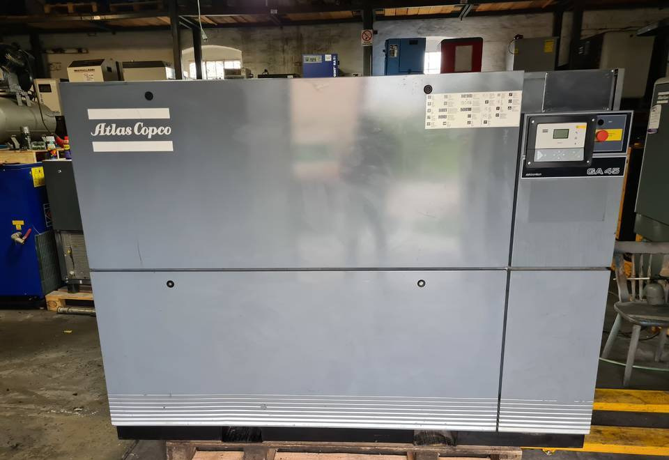Kompresor śrubowy ATLAS COPCO GA 45 - Mobilní kompresor: obrázek 4 Kompresor śrubowy ATLAS COPCO GA 45 - Mobilní kompresor: obrázek 4