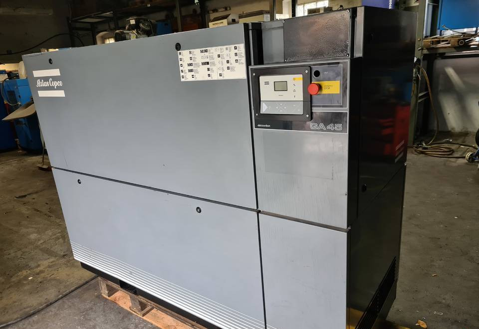Kompresor śrubowy ATLAS COPCO GA 45 - Mobilní kompresor: obrázek 2 Kompresor śrubowy ATLAS COPCO GA 45 - Mobilní kompresor: obrázek 2