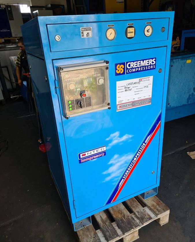 Kompresor śrubowy CREEMERS 18,5 kw - Mobilní kompresor: obrázek 1 Kompresor śrubowy CREEMERS 18,5 kw - Mobilní kompresor: obrázek 1