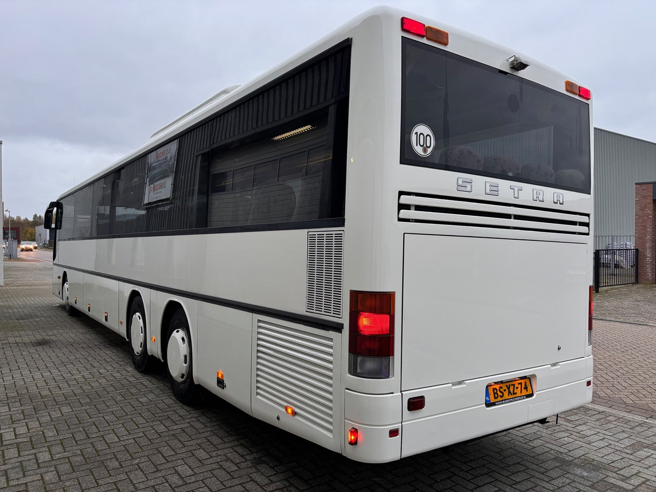 SETRA S317UL met 63 pl. en airconditioning S317GT - Turistický autobus: obrázek 4 SETRA S317UL met 63 pl. en airconditioning S317GT - Turistický autobus: obrázek 4