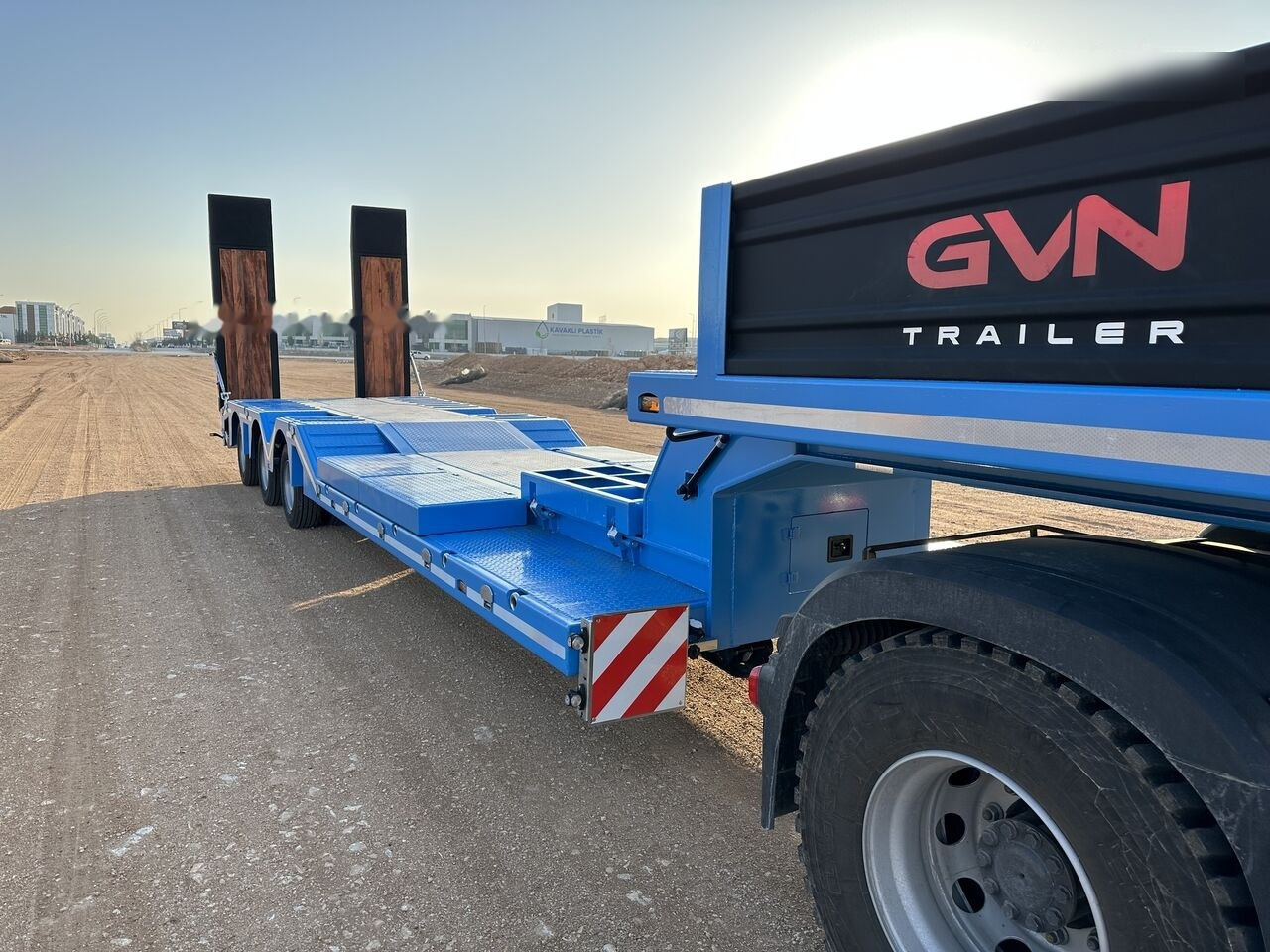 Nový Podvalníkový návěs GVN Trailer 3 AXLE LOWBED WITH WHEEL RECESSES: obrázek 6 Nový Podvalníkový návěs GVN Trailer 3 AXLE LOWBED WITH WHEEL RECESSES: obrázek 6