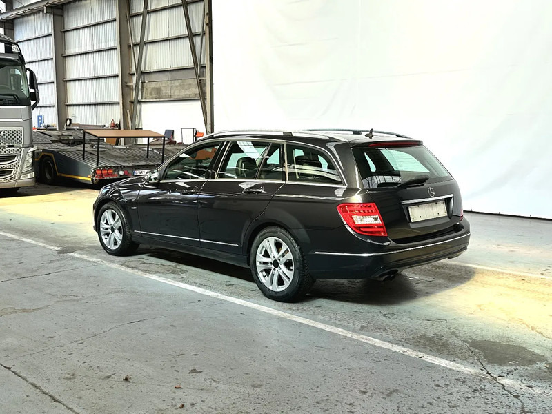 Mercedes-Benz C-Klasse C200 CDI / MOTORPROBLEEM /PROBLEME DE MOTEUR / MOTORPROBLEM - Osobní auto: obrázek 3 Mercedes-Benz C-Klasse C200 CDI / MOTORPROBLEEM /PROBLEME DE MOTEUR / MOTORPROBLEM - Osobní auto: obrázek 3